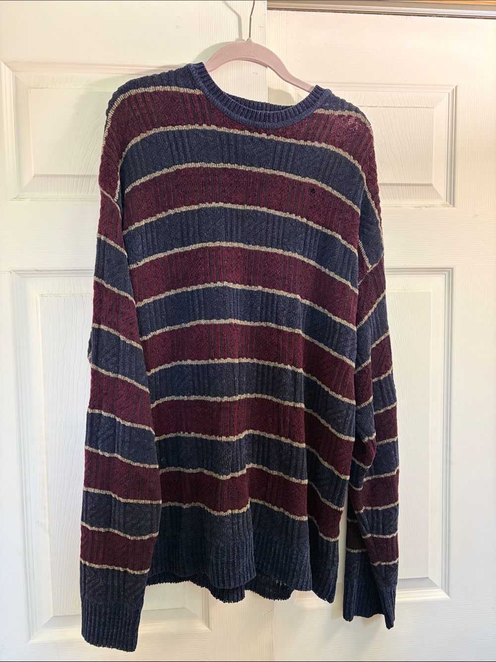 Croft & Barrow Navy and Burgundy striped men’s sweater size large